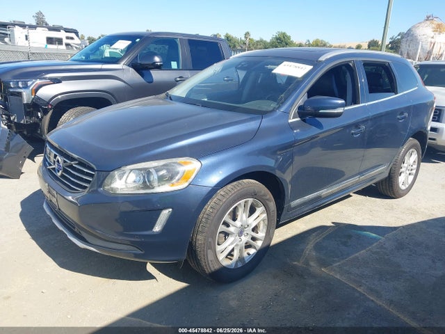 Volvo Xc60 T5 Platinum 2015 YV4612RM9F2707004 Image 2