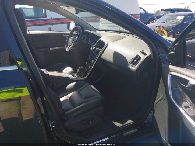 Volvo Xc60 T5 Platinum 2015 YV4612RM9F2707004 Image 5