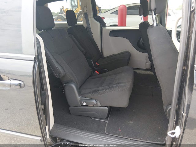 2C4RDGBG7GR383904 Dodge Grand Caravan Se Plus