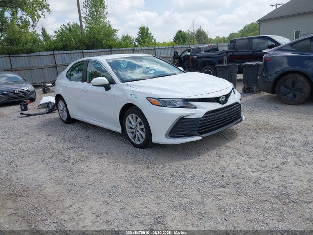 45478910 :رقم المزاد ، 4T1C11AK3RU870990 vin ، 2024 Toyota Camry Le مزاد بيع