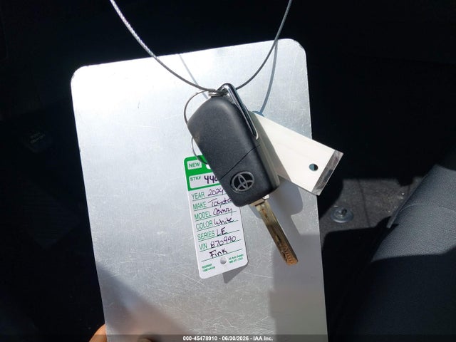 Продажа на аукционе авто 2024 Toyota Camry Le, vin: 4T1C11AK3RU870990, номер лота: 45478910