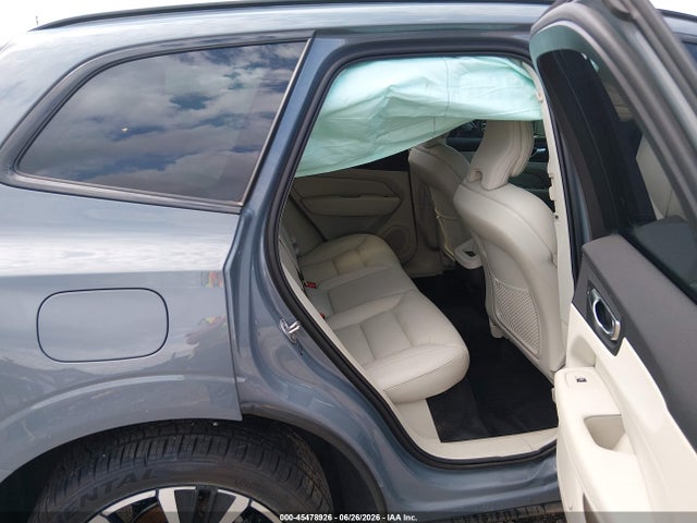 Продажа на аукционе авто 2024 Volvo Xc60 B5 Plus Dark Theme, vin: YV4L12RL0R1713472, номер лота: 45478926