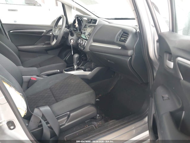 Honda FIT LX 2017 3HGGK5H58HM713843 Image 5