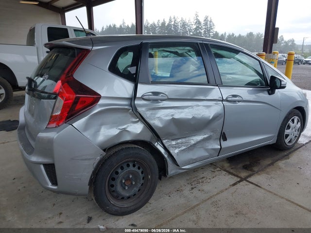Honda FIT LX 2017 3HGGK5H58HM713843 Image 6