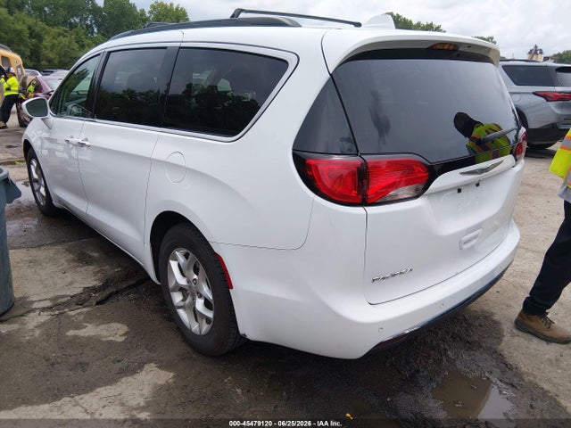 2020 Chrysler Pacifica Touring მანქანა იყიდება აუქციონზე, vin: 2C4RC1FG2LR143342, აუქციონის ნომერი: 45479120