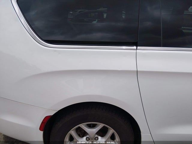 2020 Chrysler Pacifica Touring მანქანა იყიდება აუქციონზე, vin: 2C4RC1FG2LR143342, აუქციონის ნომერი: 45479120