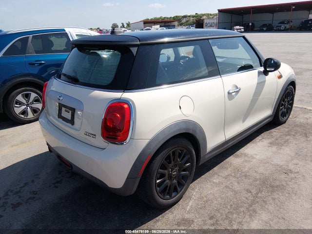 Продажа на аукционе авто 2015 Mini Hardtop Cooper, vin: WMWXM5C50FT939628, номер лота: 45479199