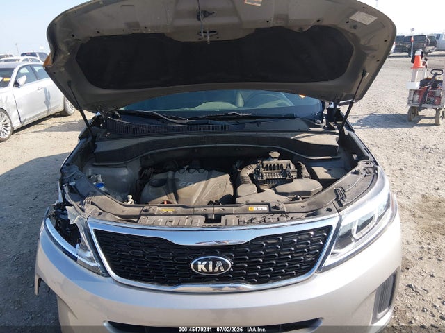 45479241 :رقم المزاد ، 5XYKT3A62FG629007 vin ، 2015 Kia Sorento Lx مزاد بيع
