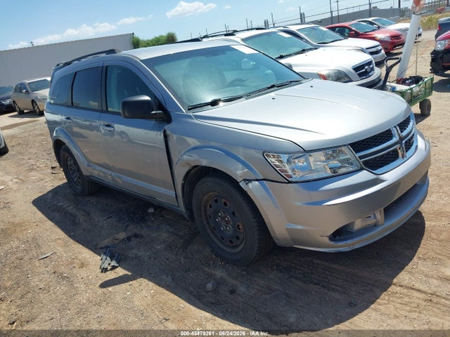 2016 3C4PDCAB9GT162517 main image