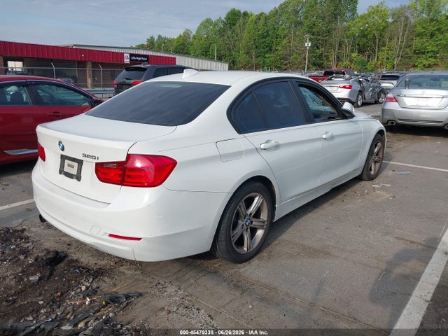 2015 Bmw 320i მანქანა იყიდება აუქციონზე, vin: WBA3B1C57FK137550, აუქციონის ნომერი: 45479338