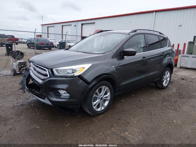 Ford ESCAPE SE 2017 1FMCU9GD9HUE17759 Image 2