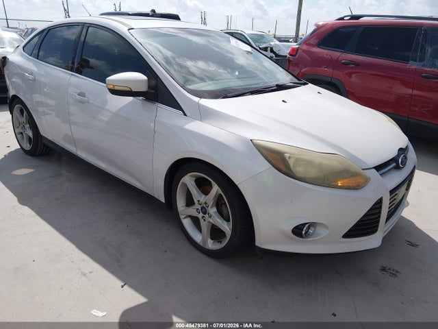 Продажа на аукционе авто 2014 Ford Focus Titanium, vin: 1FADP3J27EL390394, номер лота: 45479381