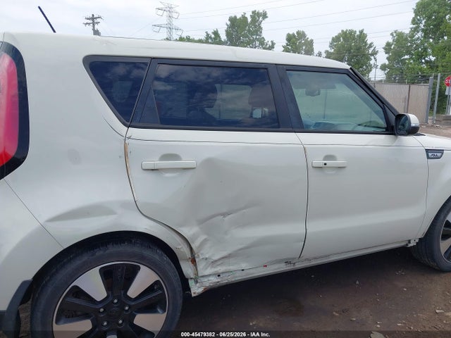 Продаж на аукціоні авто 2015 Kia Soul !, vin: KNDJX3A51F7118621, номер лоту: 45479382