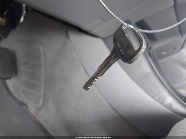 Продаж на аукціоні авто 2004 Toyota Camry Le, vin: 4T1BE32K04U869623, номер лоту: 45479429