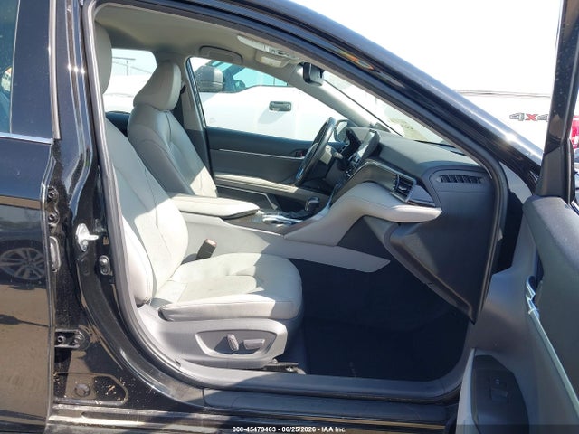 4T1F11AK1MU422317 Toyota CAMRY XLE