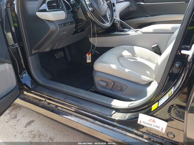 4T1F11AK1MU422317 Toyota CAMRY XLE