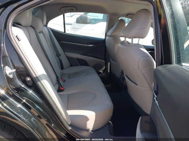 4T1F11AK1MU422317 Toyota CAMRY XLE