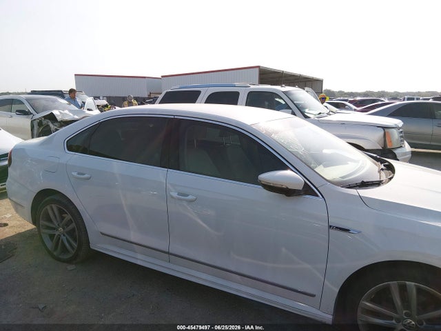 Aukcja sprzedaży 2017 Volkswagen Passat 1.8t R-line, vin: 1VWDT7A39HC039428, numer aukcji: 45479497