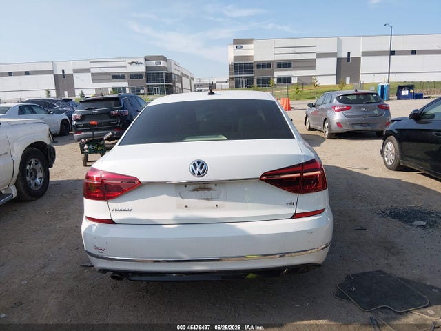 Aukcja sprzedaży 2017 Volkswagen Passat 1.8t R-line, vin: 1VWDT7A39HC039428, numer aukcji: 45479497