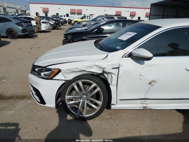 Aukcja sprzedaży 2017 Volkswagen Passat 1.8t R-line, vin: 1VWDT7A39HC039428, numer aukcji: 45479497