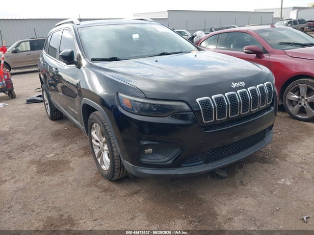 45479527 :رقم المزاد ، 1C4PJLCB5KD455786 vin ، 2019 Jeep Cherokee Latitude Fwd مزاد بيع