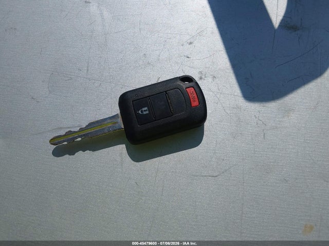 45479600 :رقم المزاد ، JA4AD2A36JZ004879 vin ، 2018 Mitsubishi Outlander Es مزاد بيع