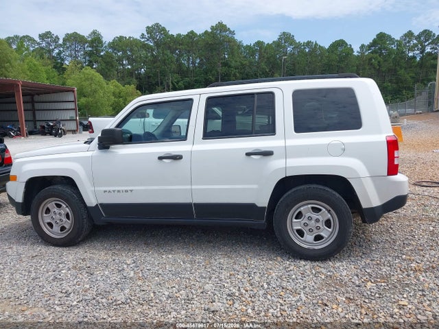 1C4NJPBB8ED925717 Jeep Patriot Sport
