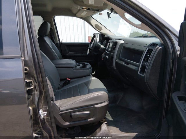 2018 Ram 1500 Tradesman  4x4 5'7 Box მანქანა იყიდება აუქციონზე, vin: 1C6RR7KG5JS306754, აუქციონის ნომერი: 45479624