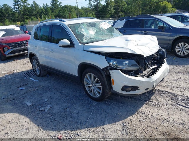 2015 Volkswagen Tiguan Sel მანქანა იყიდება აუქციონზე, vin: WVGAV7AX9FW558635, აუქციონის ნომერი: 45479647