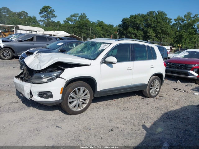 2015 Volkswagen Tiguan Sel მანქანა იყიდება აუქციონზე, vin: WVGAV7AX9FW558635, აუქციონის ნომერი: 45479647