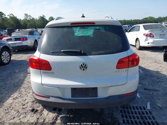 2015 Volkswagen Tiguan Sel მანქანა იყიდება აუქციონზე, vin: WVGAV7AX9FW558635, აუქციონის ნომერი: 45479647