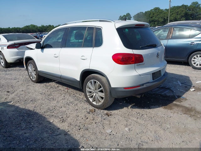2015 Volkswagen Tiguan Sel მანქანა იყიდება აუქციონზე, vin: WVGAV7AX9FW558635, აუქციონის ნომერი: 45479647