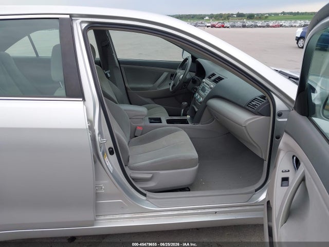 45479655 :رقم المزاد ، 4T4BE46K59R056985 vin ، 2009 Toyota Camry Le مزاد بيع