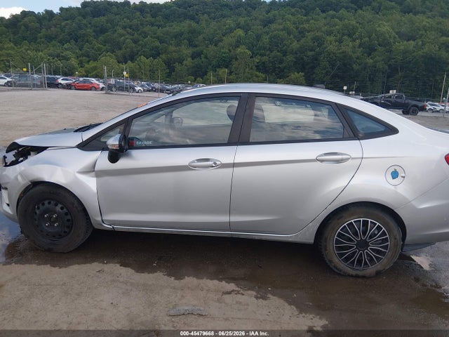 Продажа на аукционе авто 2013 Ford Fiesta Se, vin: 3FADP4BJ5DM195077, номер лота: 45479668