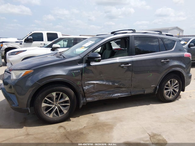 2017 Toyota Rav4 Hybrid Xle მანქანა იყიდება აუქციონზე, vin: JTMRJREV6HD146582, აუქციონის ნომერი: 45479700