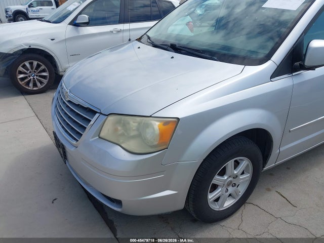 Продажа на аукционе авто 2010 Chrysler Town & Country Touring, vin: 2A4RR5D1XAR337967, номер лота: 45479718