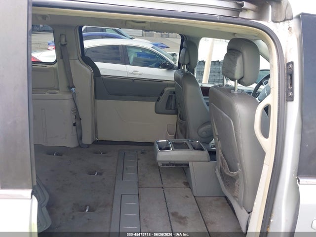 Продажа на аукционе авто 2010 Chrysler Town & Country Touring, vin: 2A4RR5D1XAR337967, номер лота: 45479718