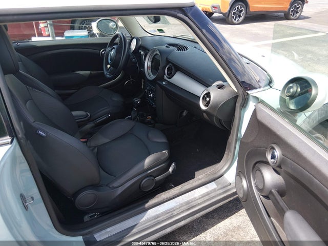Продажа на аукционе авто 2013 Mini Hardtop Cooper, vin: WMWSU3C58DT686926, номер лота: 45479765
