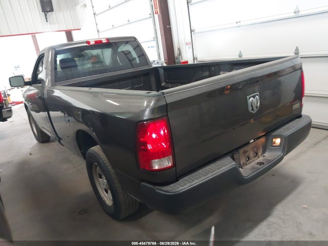 45479766 :رقم المزاد ، 3C6JR6DG5HG764896 vin ، 2017 Ram 1500 Tradesman  4x2 8' Box مزاد بيع