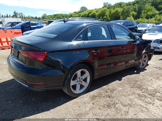 Продаж на аукціоні авто 2018 Audi A3 2.0t Premium/2.0t Tech Premium, vin: WAUAUHFF5J1054020, номер лоту: 45479783