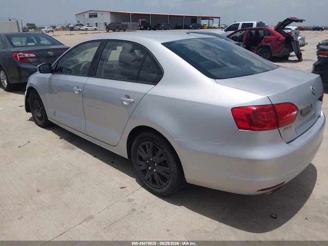 45479828 :رقم المزاد ، 3VWDX7AJ9CM323930 vin ، 2012 Volkswagen Jetta 2.5l Se مزاد بيع