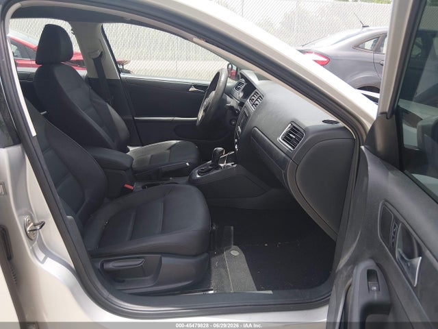 45479828 :رقم المزاد ، 3VWDX7AJ9CM323930 vin ، 2012 Volkswagen Jetta 2.5l Se مزاد بيع