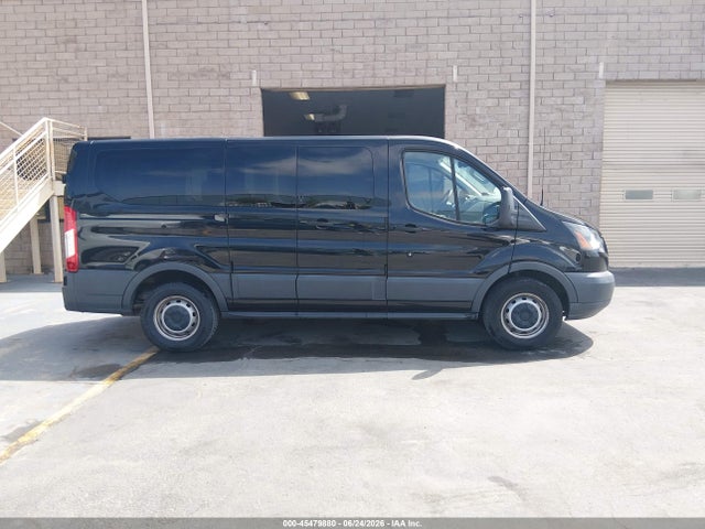 1FMZK1ZM6JKB52699 Ford Transit-150 Xl/xlt