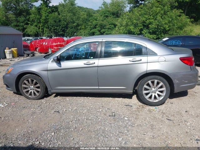Продаж на аукціоні авто 2013 Chrysler 200 Touring, vin: 1C3CCBBG4DN718013, номер лоту: 45479889