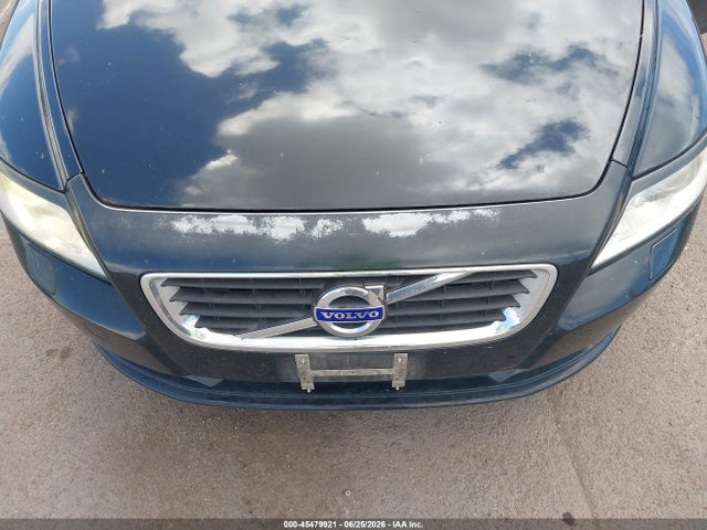 2011 Volvo S40 R-design/t5 (retail Only) მანქანა იყიდება აუქციონზე, vin: YV1672MSXB2536260, აუქციონის ნომერი: 45479921