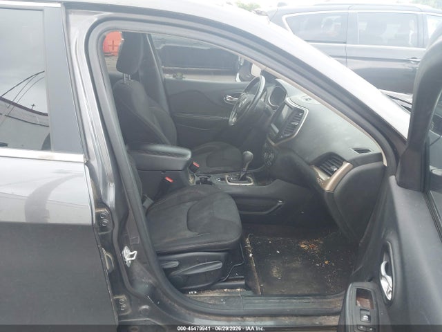 Jeep Cherokee Latitude 2016 1C4PJLCB0GW259203 Image 5