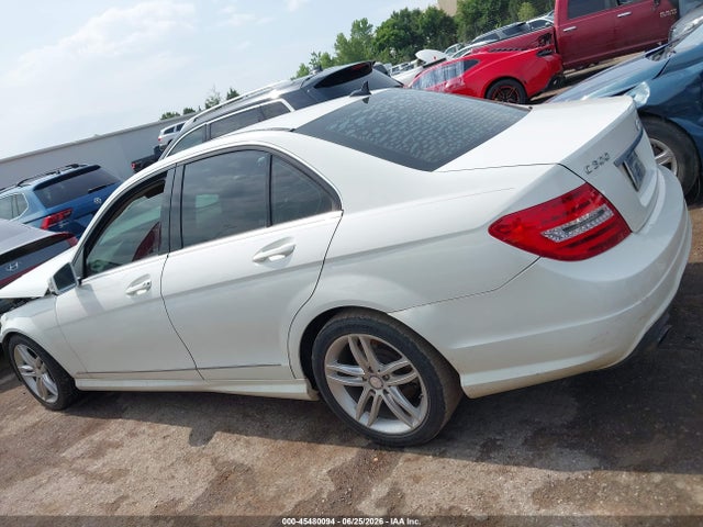 45480094 :رقم المزاد ، WDDGF8BB4CR202436 vin ، 2012 Mercedes-benz C 300 مزاد بيع