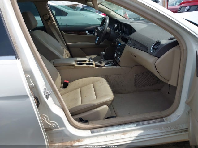 45480094 :رقم المزاد ، WDDGF8BB4CR202436 vin ، 2012 Mercedes-benz C 300 مزاد بيع