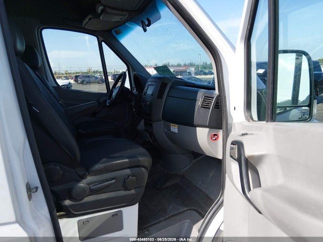 Продаж на аукціоні авто 2014 Mercedes-benz Sprinter 2500 High  Roof, vin: WD4PE8DC4E5944404, номер лоту: 45480103