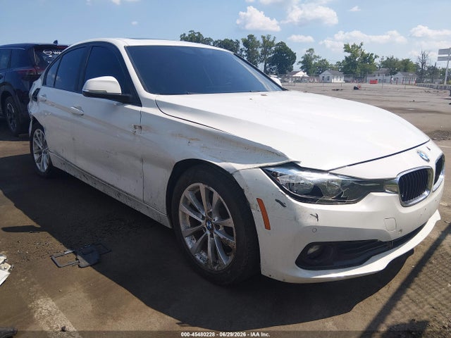 Продаж на аукціоні авто 2017 Bmw 320i Xdrive, vin: WBA8E5G30HNU44878, номер лоту: 45480228